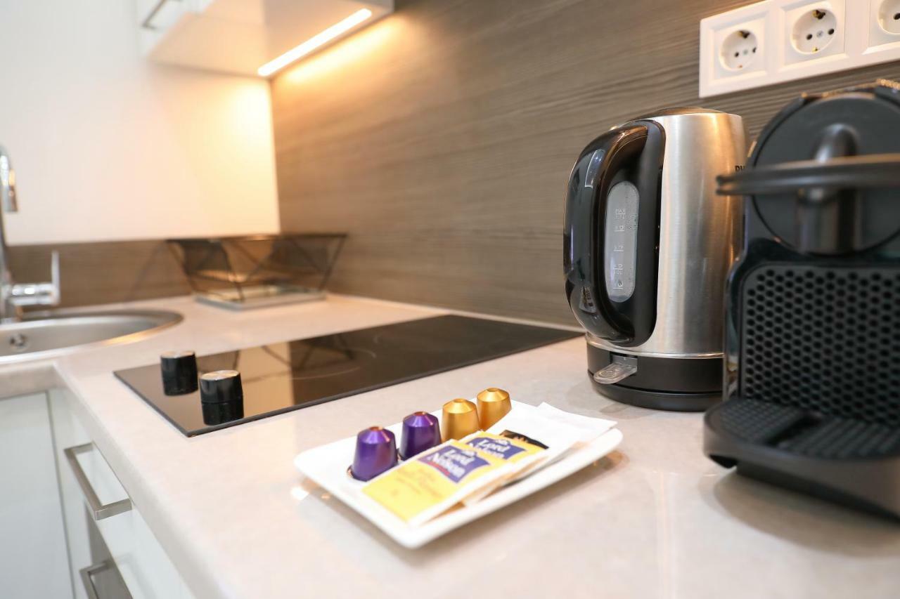 Boutique Residence Jokai - Apartment In The City Center Будапеща Екстериор снимка